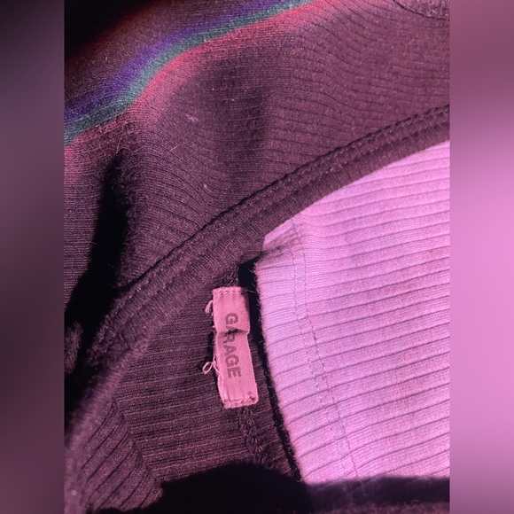 Two Garage crop tops - Picture 3 of 4